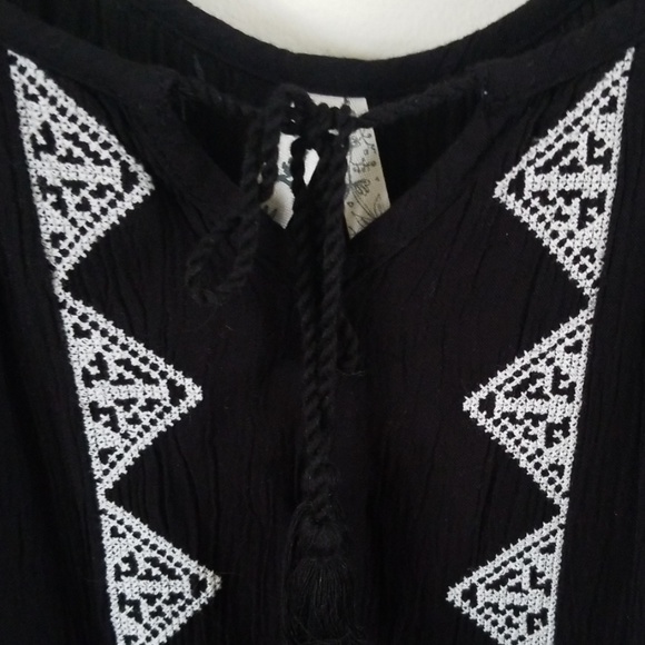 Black Sundress - Picture 2 of 3